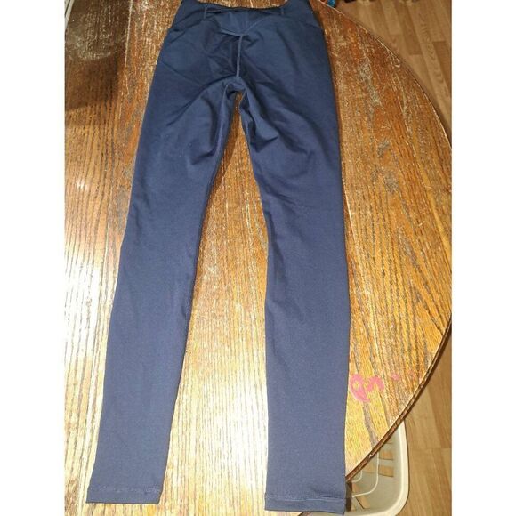New Small Fabletics Navy Reflective Logo Run Anywhere High Waist 7/8 Leggings - Picture 9 of 9